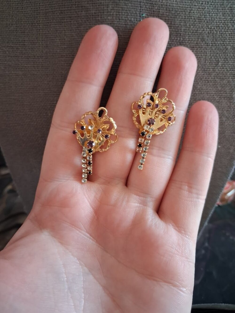 Vintage Screwback dangle earrings